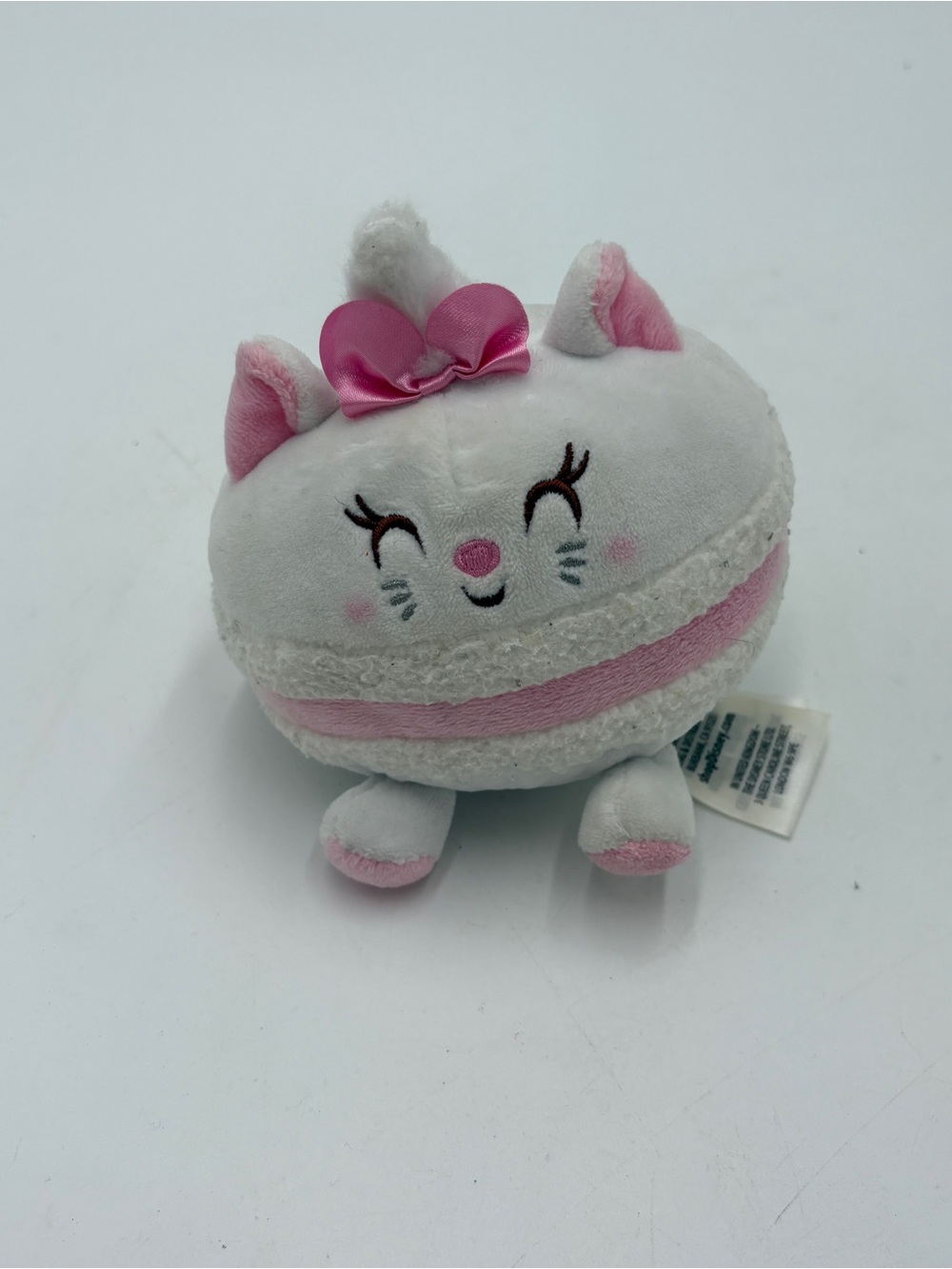 Disney Parks Munchlings Mystery Scented Baked Treats Marie Aristocats Macaron